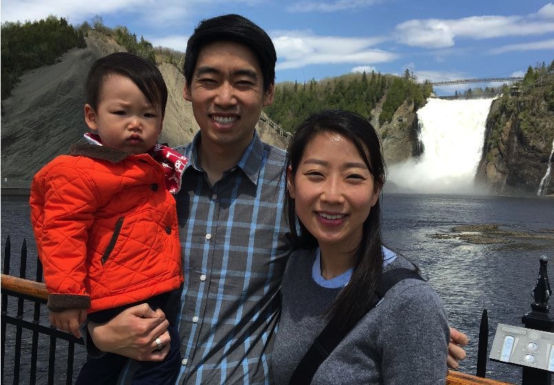 Eun with her family